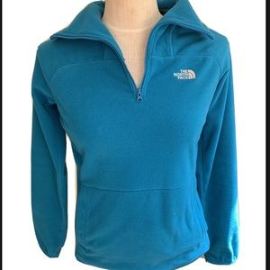 North face Blue jacket size small soft womenswear